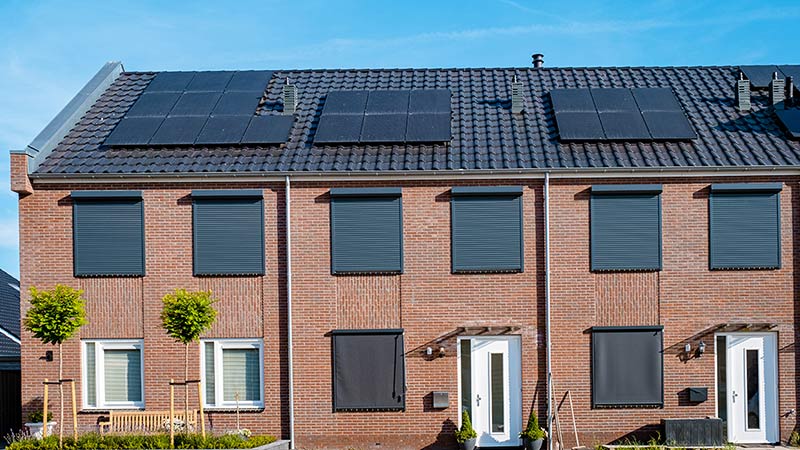 Monocrystalline solar panels